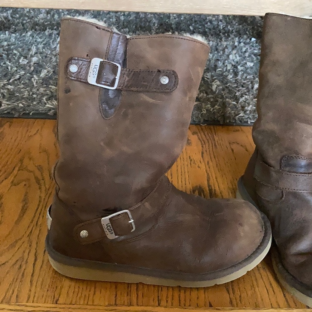 Ugh leather boots size 10